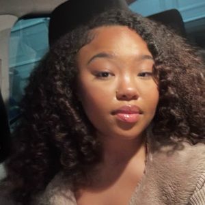 Meet your Posher, Jada